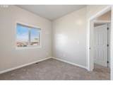 575 Baker St - Photo 24
