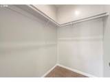575 Baker St - Photo 32