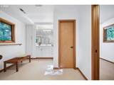 6733 Cornell Rd - Photo 31