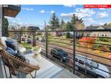 6610 Greenwich Ave - Photo 18