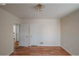 895 Hilltop Dr - Photo 16