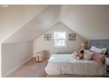 895 Hilltop Dr - Photo 18
