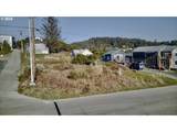 440 5TH St - Photo 7