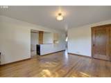 911 9TH St - Photo 10