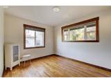 911 9TH St - Photo 13