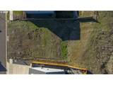 2805 Mt Ashland Ln - Photo 9