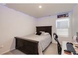 402 Himalaya St - Photo 15