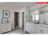 402 Himalaya St - Photo 9
