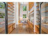1009 Hoyt St - Photo 18