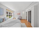 1009 Hoyt St - Photo 30