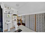 1421 Anderson Ave - Photo 29