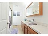 8975 Pacific Hwy - Photo 17