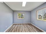 114 6TH St - Photo 16