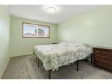 2049 Hayes St - Photo 15