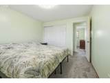 2049 Hayes St - Photo 16