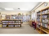 2049 Hayes St - Photo 37
