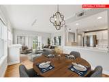 2241 Pettygrove St - Photo 10