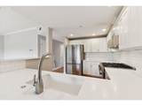 2241 Pettygrove St - Photo 13