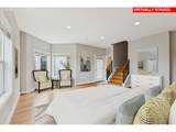 2241 Pettygrove St - Photo 16