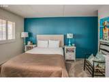 1146 Marion Ave - Photo 20
