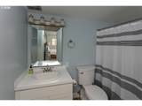 1146 Marion Ave - Photo 22