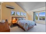 580 2ND St - Photo 3