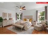 2742 Bluff Ave - Photo 18