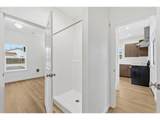 5592 Burnett Ave - Photo 16