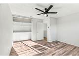 23850 Treehill Dr - Photo 16