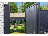330 6TH St - Photo 3