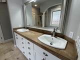 2183 Ashbury Dr - Photo 21