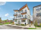 6610 Greenwich Ave - Photo 1