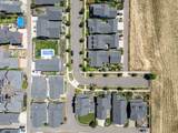 1040 Berkeley Ln - Photo 45