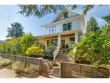 1105 Nehalem St - Photo 1