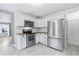 1102 Center St - Photo 14
