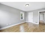 1102 Center St - Photo 18
