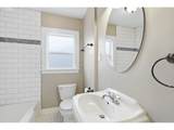 1102 Center St - Photo 21