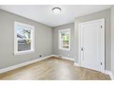 1102 Center St - Photo 23