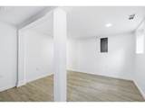 1102 Center St - Photo 31