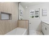 2839 Parkview Dr - Photo 8