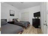 541 Vancouver Ave - Photo 9