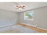 1535 Oak St - Photo 21