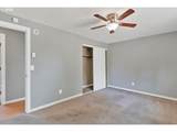 1535 Oak St - Photo 23
