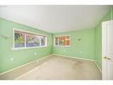1565 Santa Rosa St - Photo 16
