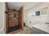 1565 Santa Rosa St - Photo 19