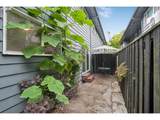 1824 Wasco St - Photo 24