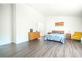 804 Brookhill St - Photo 13