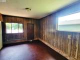 300 Maple St - Photo 21