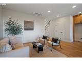 2902 Mcloughlin Blvd - Photo 8