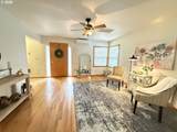 1664 Main St - Photo 5